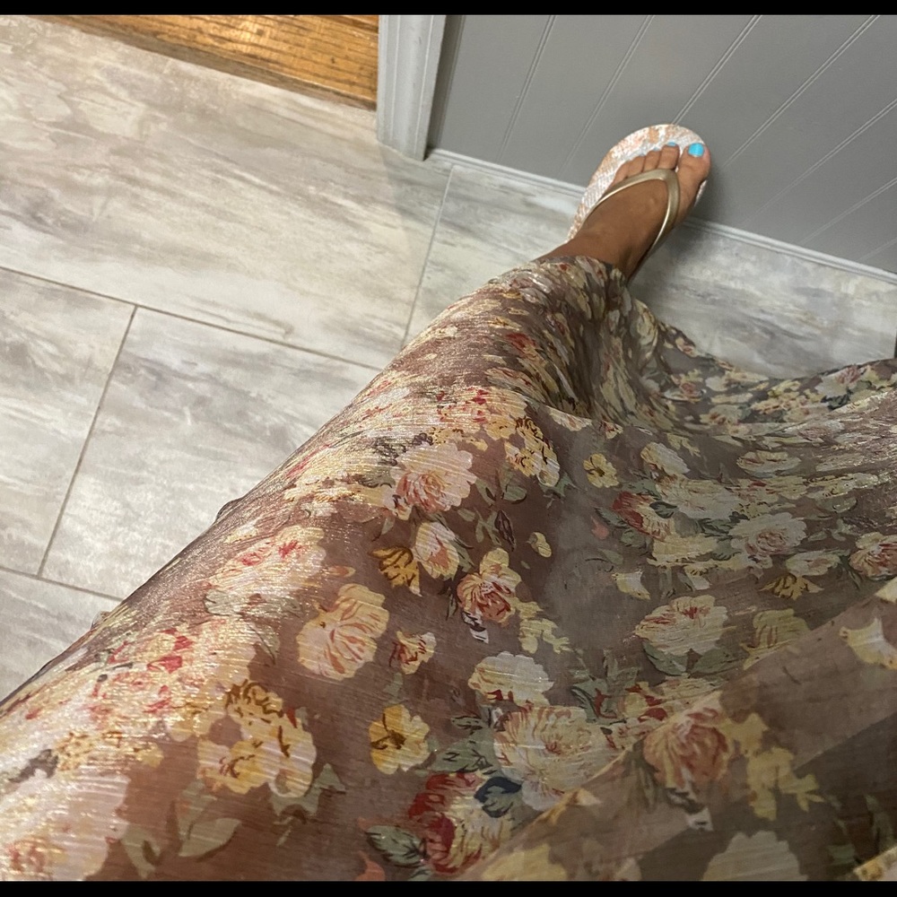 Aakaa full length taupe floral wrap dress NWT - Picture 5 of 5